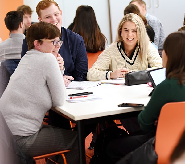 تحول آموزشی در سازمان آموزش و پرورش با استفاده از تحلیل داده‌های دانش‌آموزان